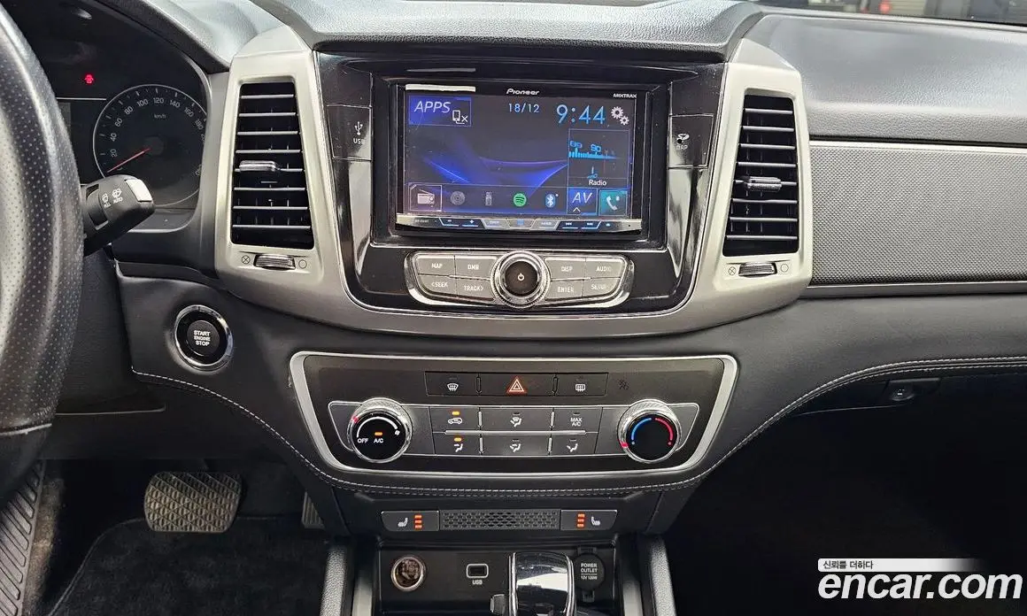 SsangYong Rexton 2018 2.2 автомат (гидро), фото 13