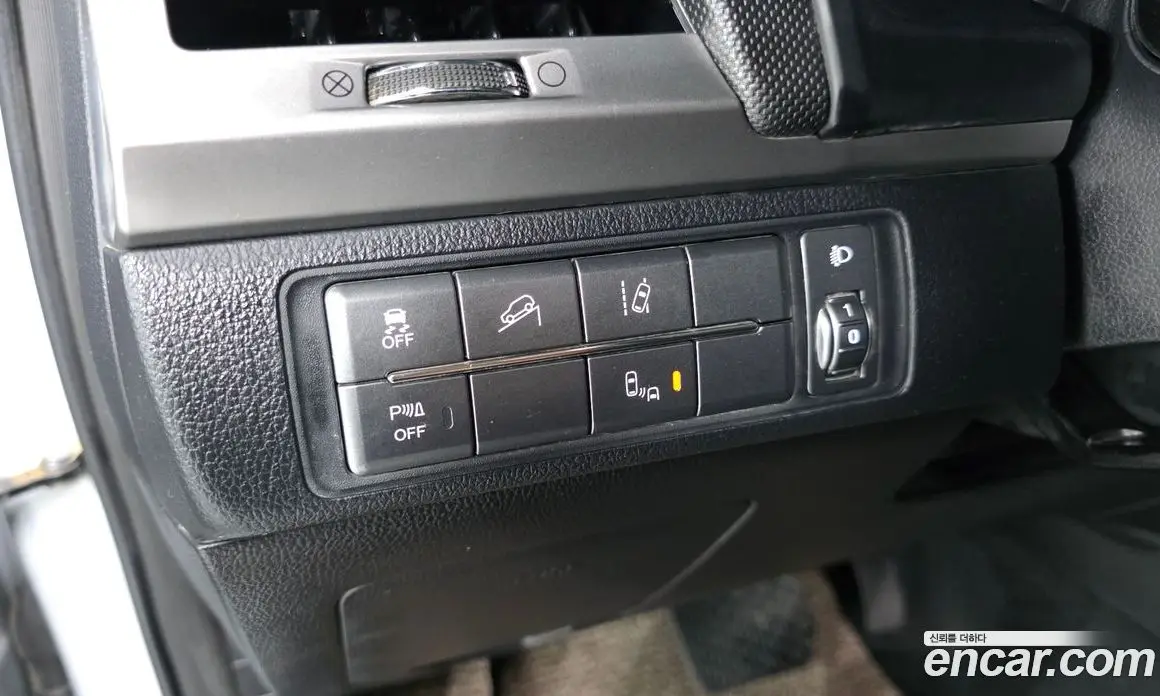 SsangYong Rexton 2019 2.2 автомат (гидро), фото 13 SsangYong Rexton 2019 2.2 автомат (гидро), фото 13