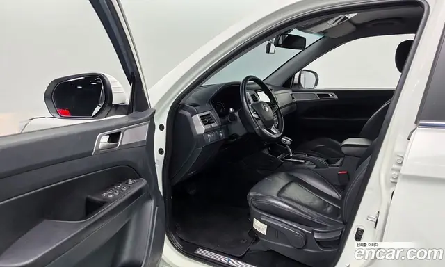 SsangYong Rexton 2019 2.2 автомат (гидро), миниатюра 11 SsangYong Rexton 2019 2.2 автомат (гидро), миниатюра 11