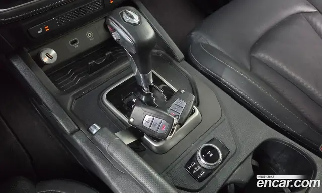 SsangYong Rexton 2019 2.2 автомат (гидро), миниатюра 9 SsangYong Rexton 2019 2.2 автомат (гидро), миниатюра 9