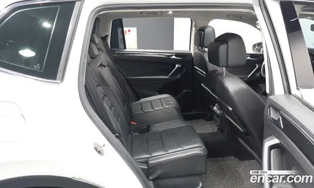 Volkswagen Tiguan 2018 2.0 автомат (гидро), миниатюра 12