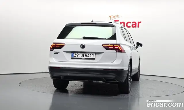 Volkswagen Tiguan 2018 2.0 автомат (гидро), миниатюра 4