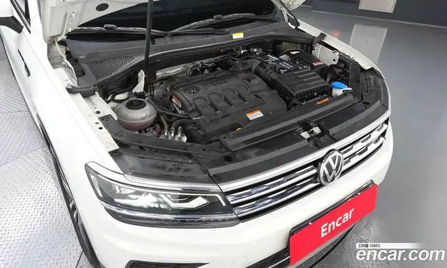 Volkswagen Tiguan 2018 2.0 автомат (гидро), миниатюра 6