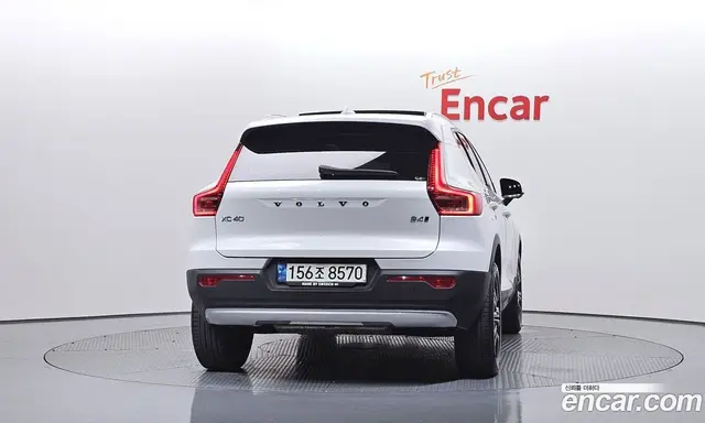 Volvo XC40 2021 2.0 автомат (гидро), миниатюра 4