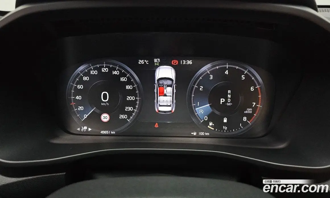 Volvo XC40 2021 2.0 автомат (гидро), фото 8