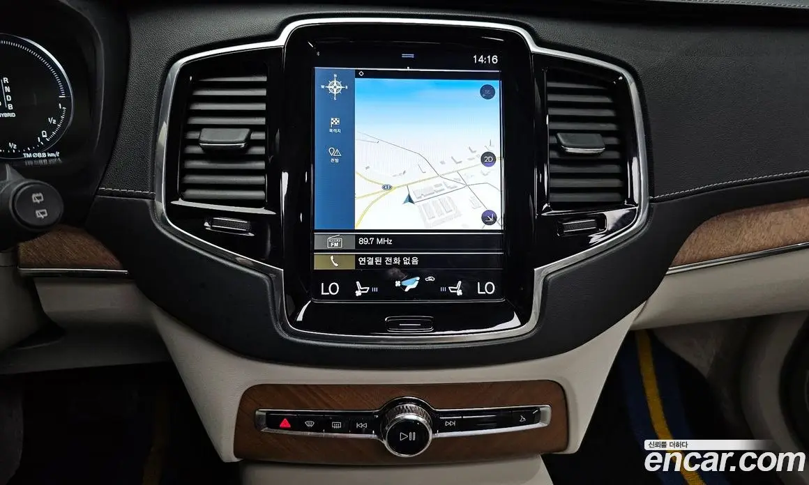 Volvo XC90 2017 2.0 автомат (гидро), фото 13 Volvo XC90 2017 2.0 автомат (гидро), фото 13