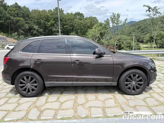 Audi Q5 2011 2.0 автомат (гидро), миниатюра 4