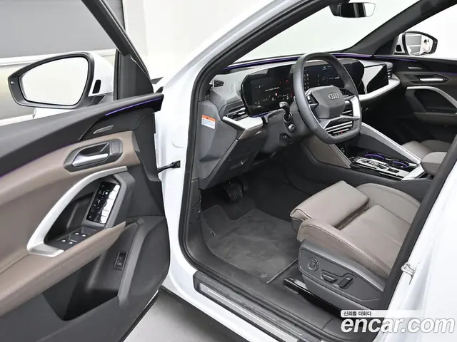 Audi Q5 2025 2.0 автомат (гидро), миниатюра 11 Audi Q5 2025 2.0 автомат (гидро), миниатюра 11