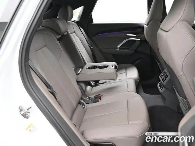 Audi Q5 2025 2.0 автомат (гидро), миниатюра 12