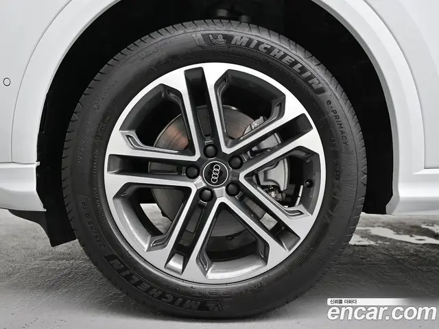 Audi Q5 2025 2.0 автомат (гидро), миниатюра 5 Audi Q5 2025 2.0 автомат (гидро), миниатюра 5