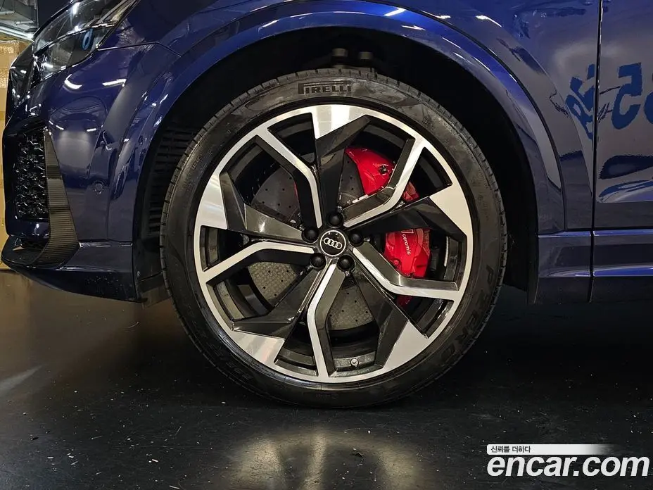 Audi RSQ8 2021 4.0 автомат (гидро), фото 6