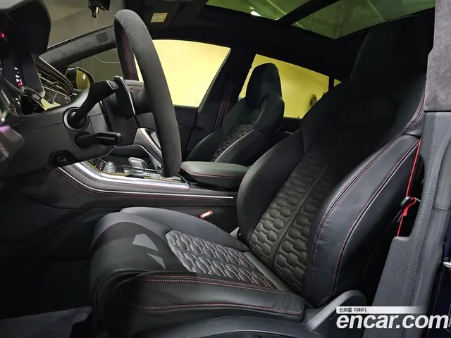 Audi RSQ8 2021 4.0 автомат (гидро), миниатюра 10