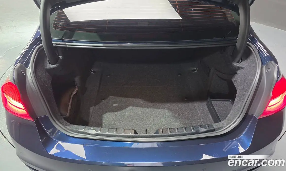 BMW 3 серия 2016 2.0 автомат (гидро), фото 17