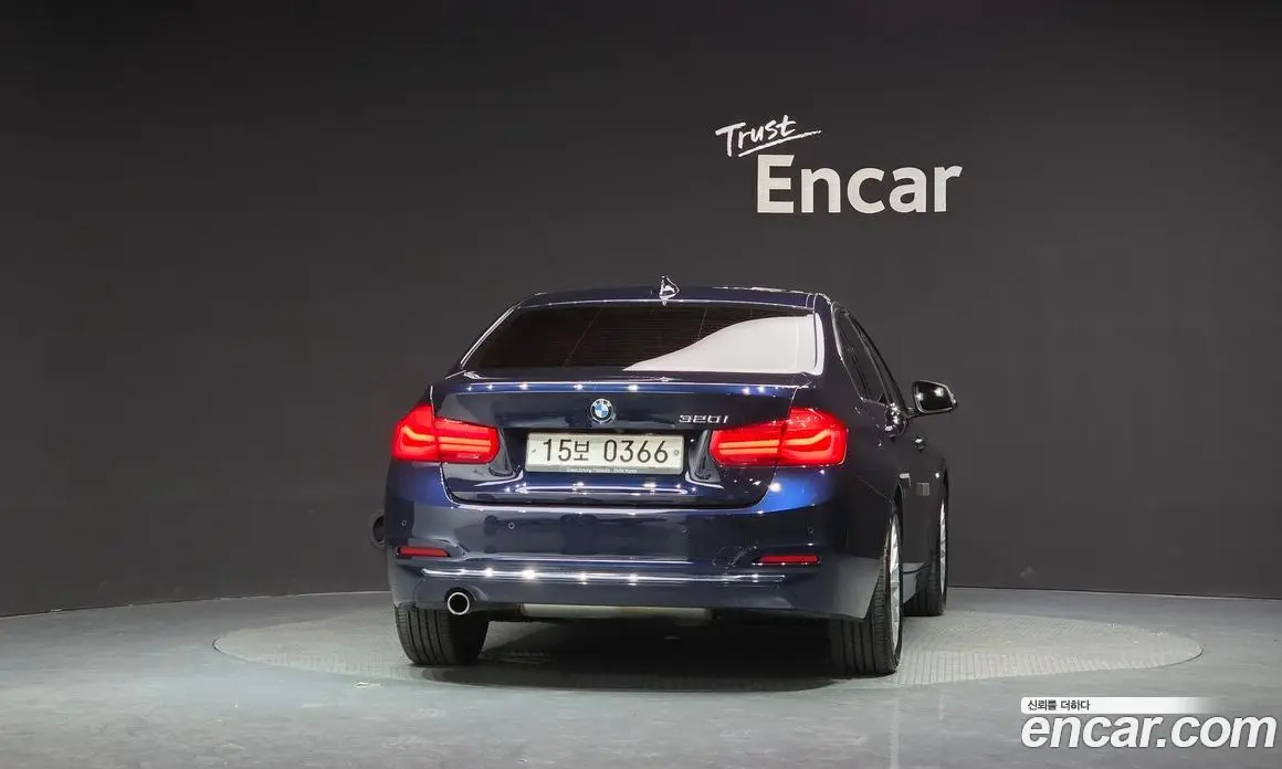 BMW 3 серия 2016 2.0 автомат (гидро), фото 4