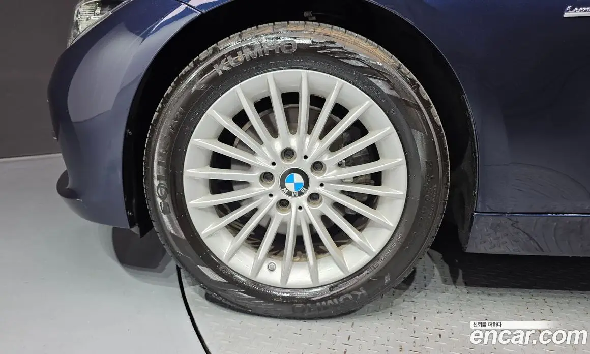 BMW 3 серия 2016 2.0 автомат (гидро), фото 5