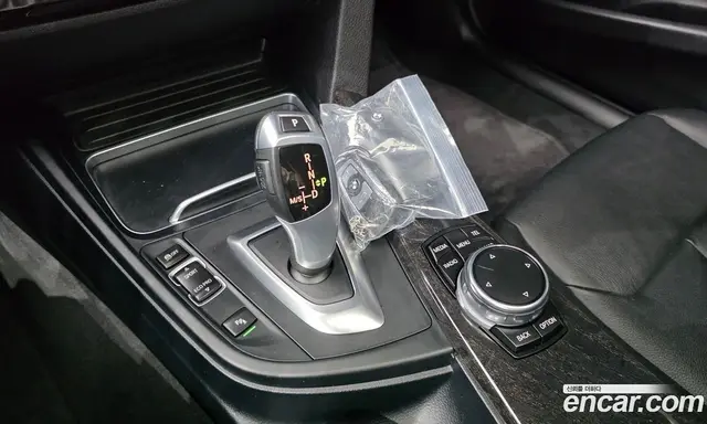 BMW 3 серия 2016 2.0 автомат (гидро), миниатюра 9