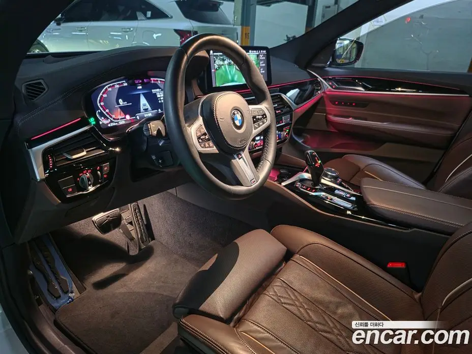 BMW 6 серия 2024 3.0 автомат (гидро), фото 11