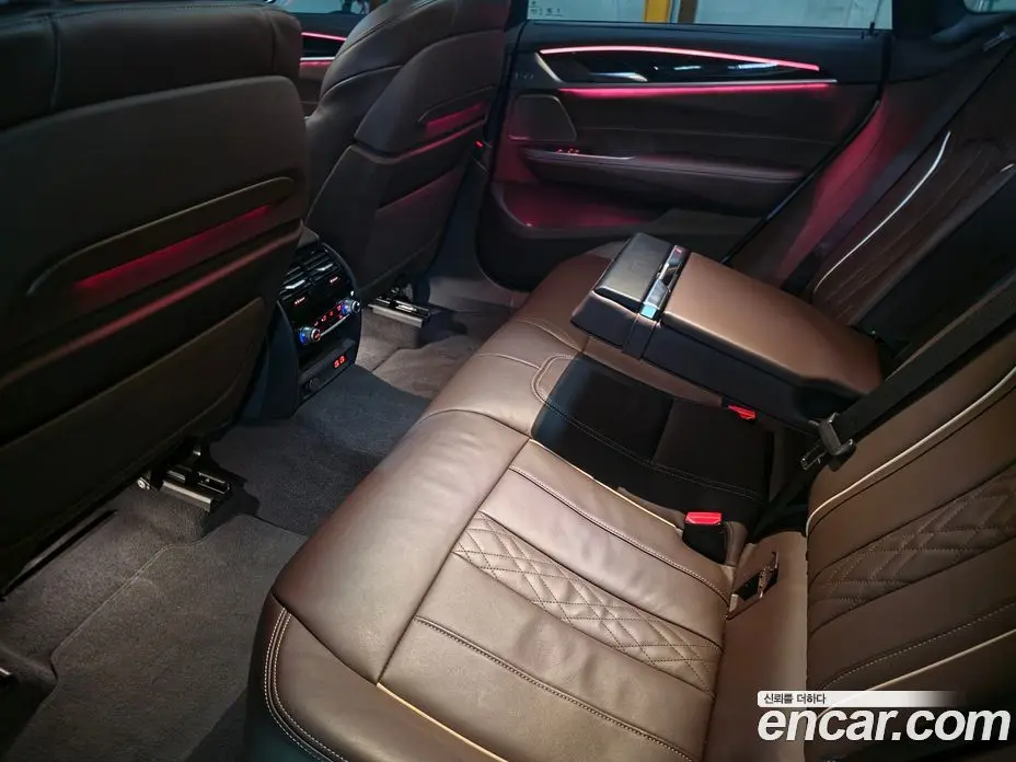 BMW 6 серия 2024 3.0 автомат (гидро), фото 17