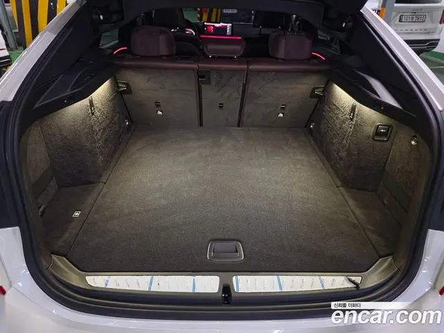BMW 6 серия 2024 3.0 автомат (гидро), миниатюра 6