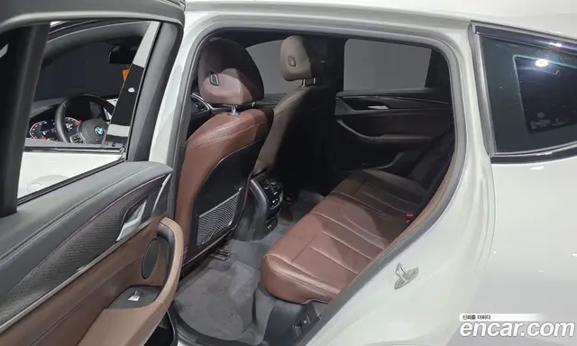 BMW X4 2024 2.0 автомат (гидро), миниатюра 11