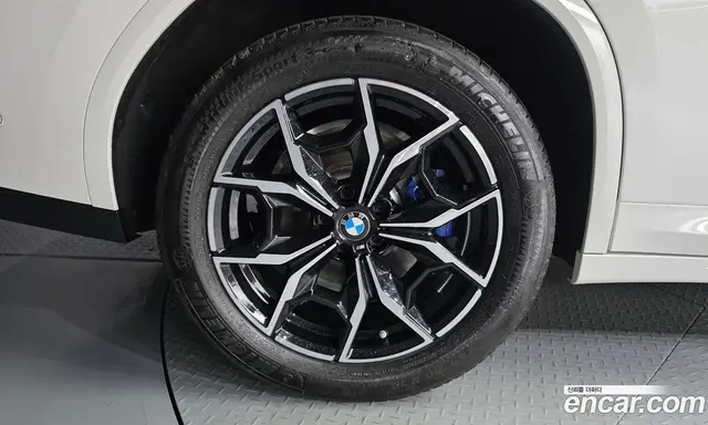 BMW X4 2024 2.0 автомат (гидро), миниатюра 5