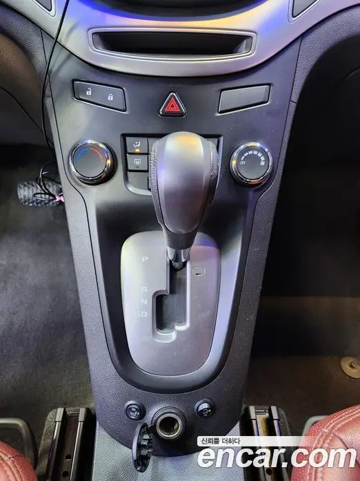 Chevrolet Orlando 2013 2.0 автомат (гидро), фото 14