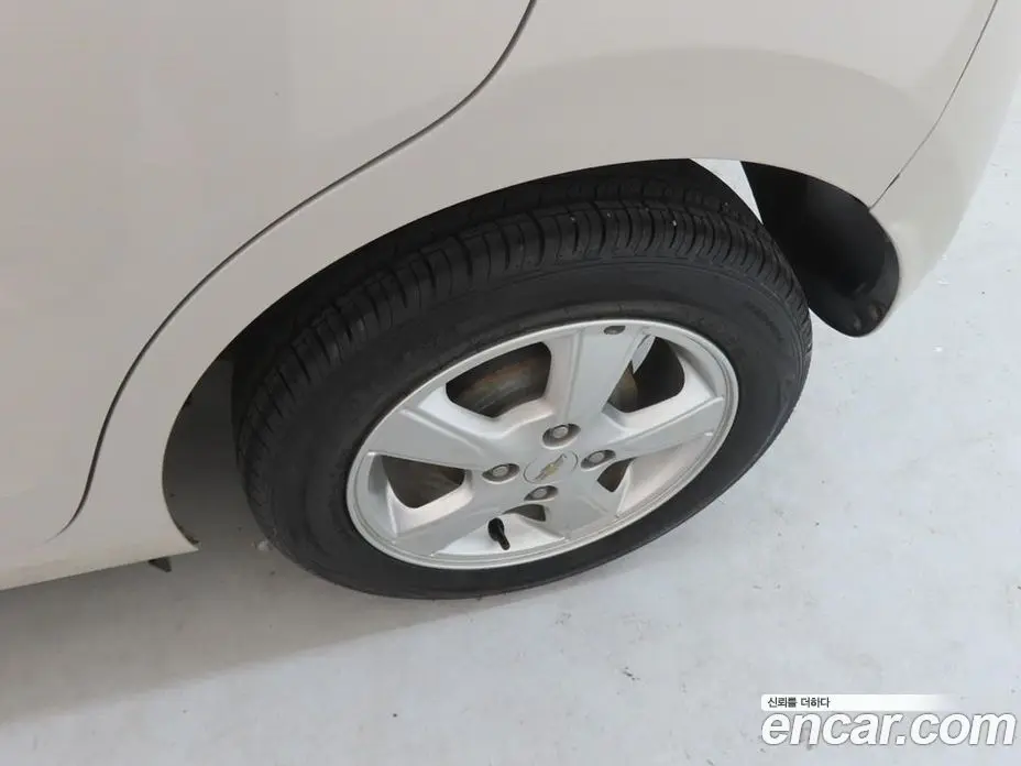 Chevrolet Spark 2016 1.0 автомат (гидро), фото 19