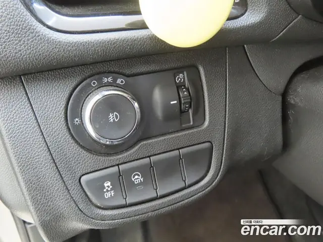 Chevrolet Spark 2016 1.0 автомат (гидро), миниатюра 10
