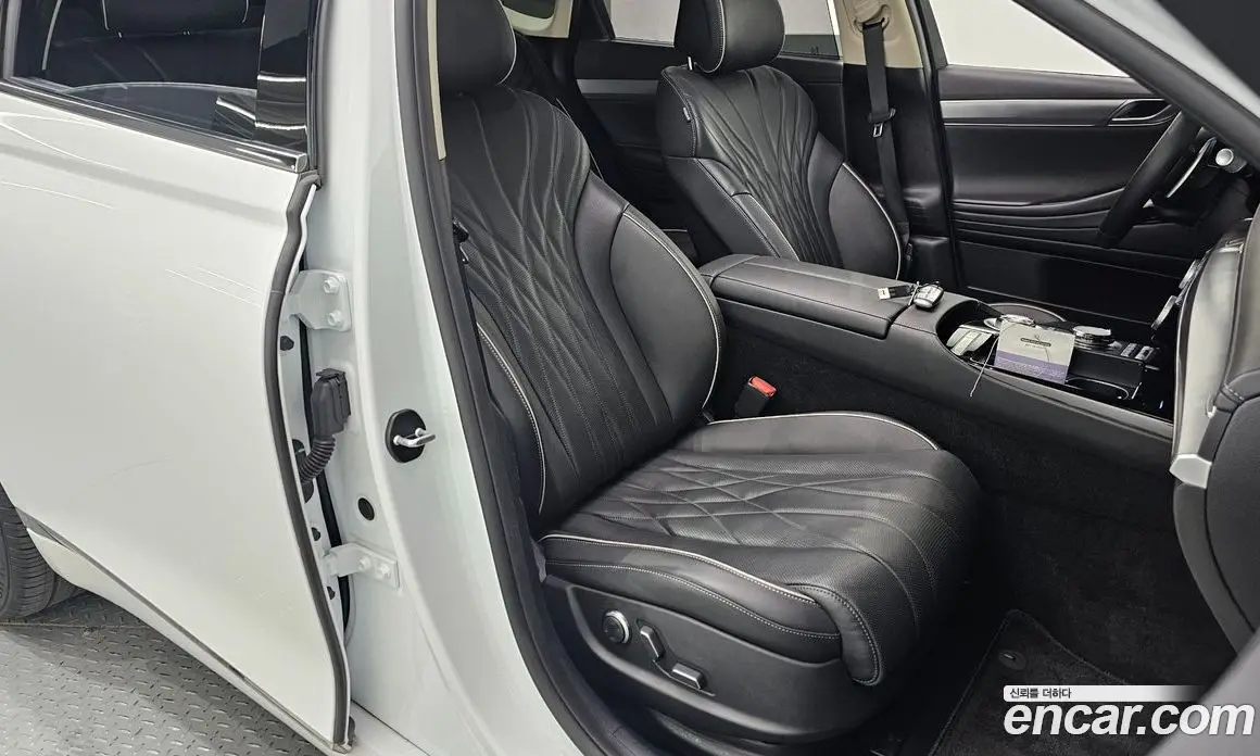Genesis G80 2023 2.5 автомат (гидро), фото 11 Genesis G80 2023 2.5 автомат (гидро), фото 11