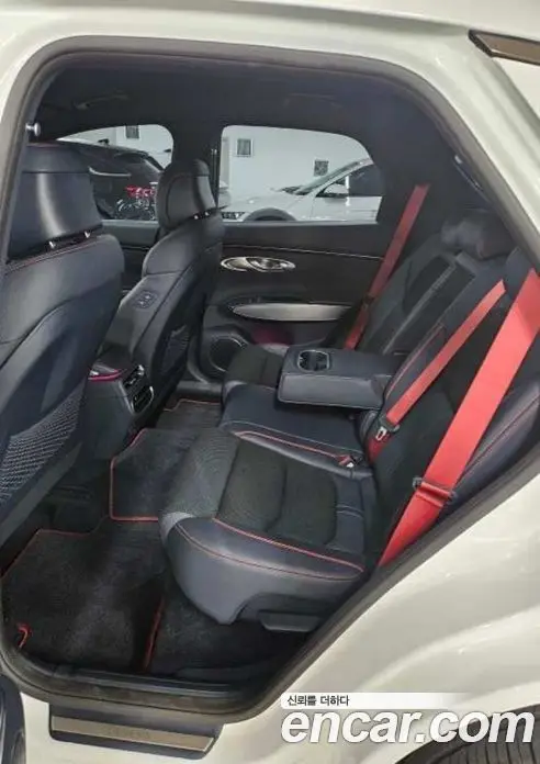 Genesis GV70 2023 3.5 автомат (гидро), фото 11 Genesis GV70 2023 3.5 автомат (гидро), фото 11