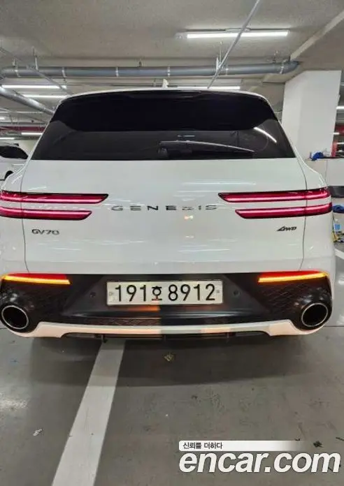 Genesis GV70 2023 3.5 автомат (гидро), фото 3 Genesis GV70 2023 3.5 автомат (гидро), фото 3