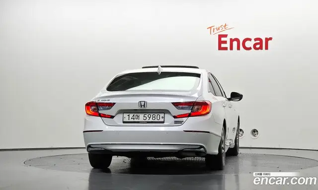 Honda Accord 2018 2.0 автомат (гидро), миниатюра 4 Honda Accord 2018 2.0 автомат (гидро), миниатюра 4