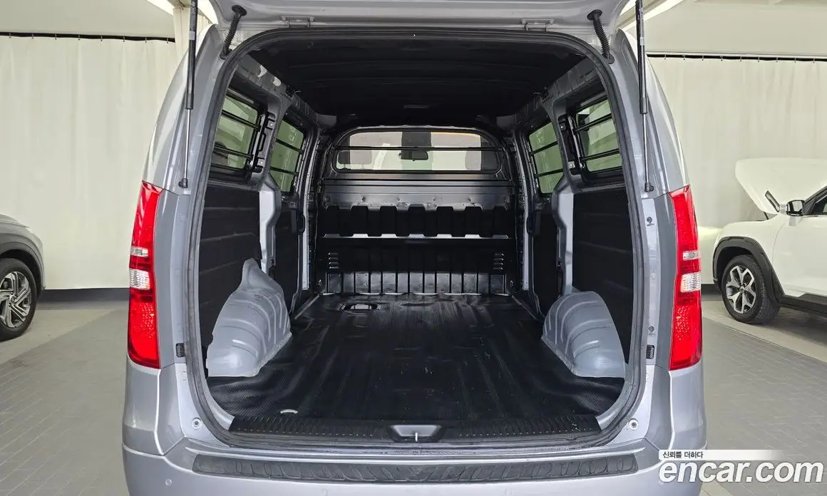 Hyundai Starex 2020 2.5 автомат (гидро), фото 20