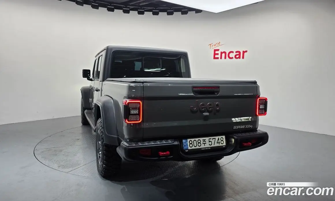 Jeep Gladiator 2023 3.6 автомат (гидро), фото 4 Jeep Gladiator 2023 3.6 автомат (гидро), фото 4