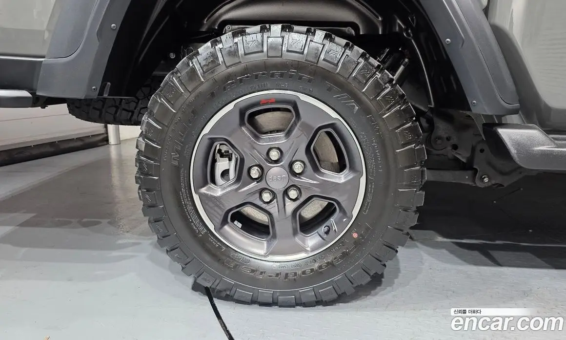 Jeep Gladiator 2023 3.6 автомат (гидро), фото 5 Jeep Gladiator 2023 3.6 автомат (гидро), фото 5