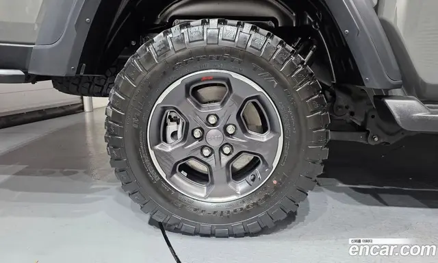 Jeep Gladiator 2023 3.6 автомат (гидро), миниатюра 5 Jeep Gladiator 2023 3.6 автомат (гидро), миниатюра 5