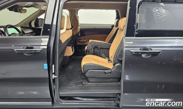 Kia Carnival 2023 2.2 автомат (гидро), миниатюра 11 Kia Carnival 2023 2.2 автомат (гидро), миниатюра 11