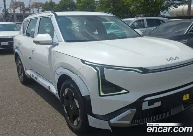Kia EV5 2026 0.1 автомат (гидро), миниатюра 11 Kia EV5 2026 0.1 автомат (гидро), миниатюра 11