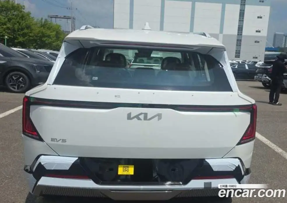 Kia EV5 2026 0.1 автомат (гидро), фото 3 Kia EV5 2026 0.1 автомат (гидро), фото 3