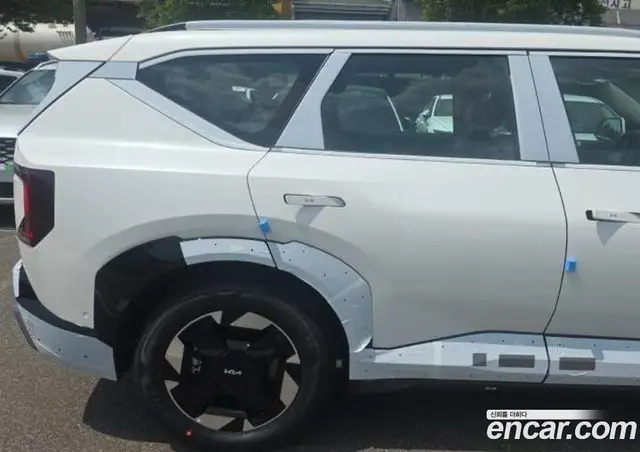 Kia EV5 2026 0.1 автомат (гидро), миниатюра 5 Kia EV5 2026 0.1 автомат (гидро), миниатюра 5