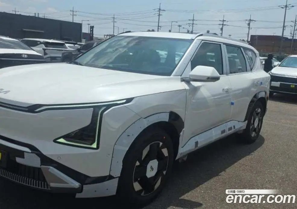 Kia EV5 2026 0.1 автомат (гидро), фото 8 Kia EV5 2026 0.1 автомат (гидро), фото 8