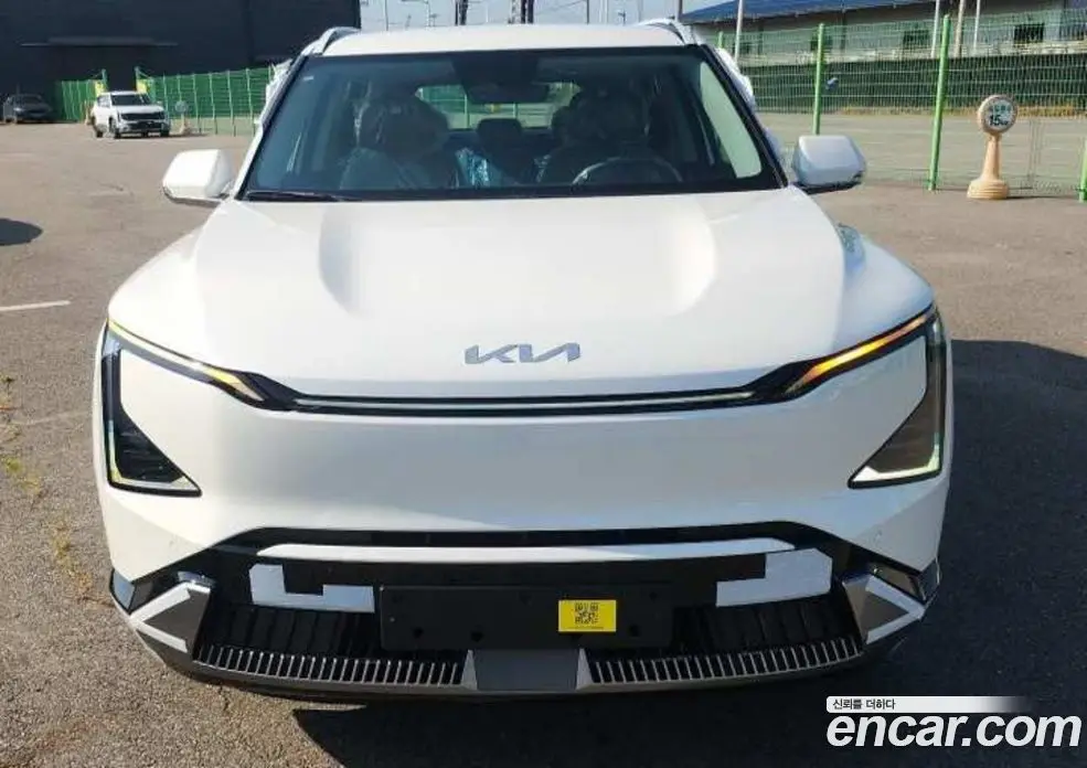 Kia EV5 2026 0.1 автомат (гидро), фото 1 Kia EV5 2026 0.1 автомат (гидро), фото 1