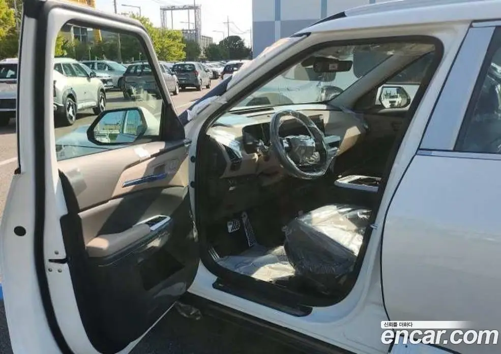 Kia EV5 2026 0.1 автомат (гидро), фото 4 Kia EV5 2026 0.1 автомат (гидро), фото 4