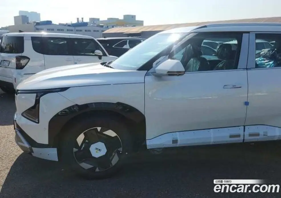 Kia EV5 2026 0.1 автомат (гидро), фото 5 Kia EV5 2026 0.1 автомат (гидро), фото 5