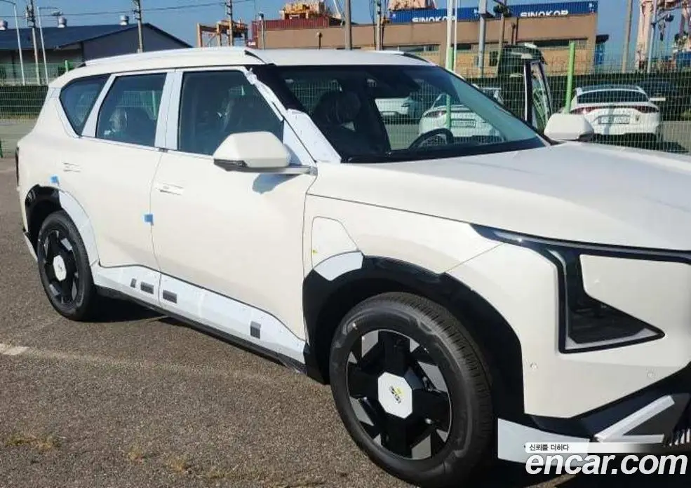 Kia EV5 2026 0.1 автомат (гидро), фото 8 Kia EV5 2026 0.1 автомат (гидро), фото 8
