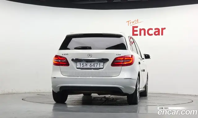 Mercedes-Benz B-Class 2014 1.8 автомат (гидро), миниатюра 4