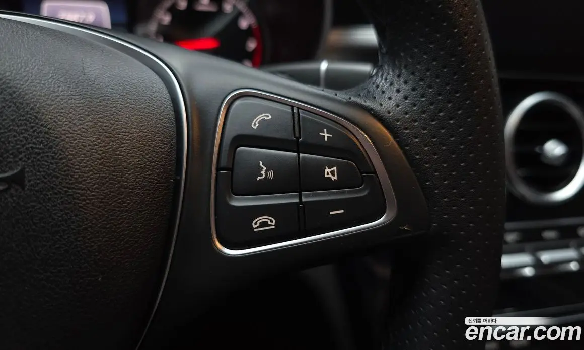 Mercedes-Benz C-Class 2017 2.0 автомат (гидро), фото 20 Mercedes-Benz C-Class 2017 2.0 автомат (гидро), фото 20
