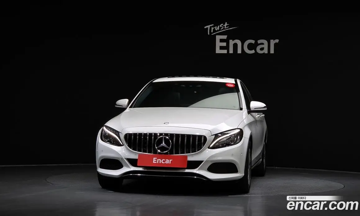 Mercedes-Benz C-Class 2017 2.0 автомат (гидро), фото 3 Mercedes-Benz C-Class 2017 2.0 автомат (гидро), фото 3