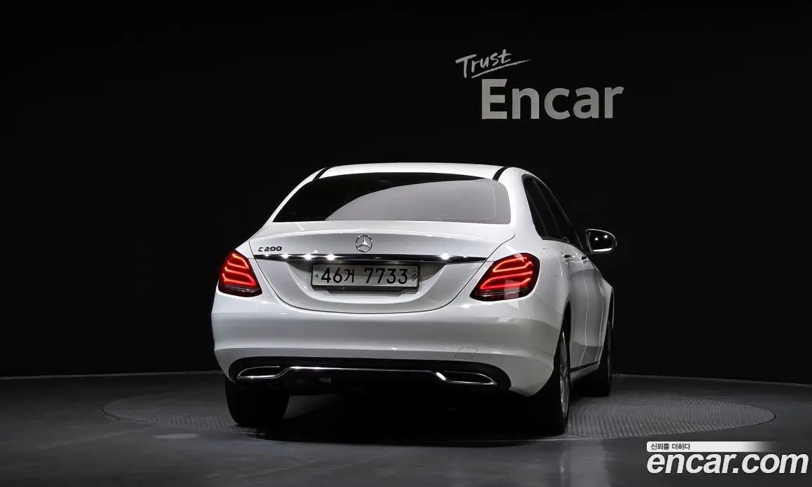 Mercedes-Benz C-Class 2017 2.0 автомат (гидро), фото 4 Mercedes-Benz C-Class 2017 2.0 автомат (гидро), фото 4