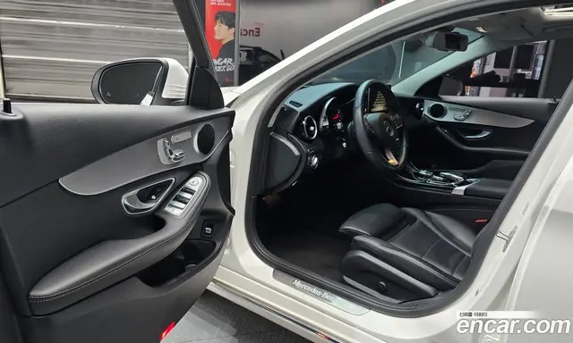 Mercedes-Benz C-Class 2017 2.0 автомат (гидро), миниатюра 10 Mercedes-Benz C-Class 2017 2.0 автомат (гидро), миниатюра 10